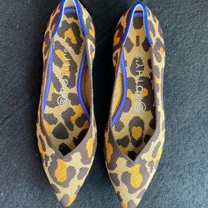 Rothy’s cheetah pointed toe flats never worn